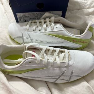 ASICS White and Green Athletic Shoes - Track and Field Women Size 9 1/2